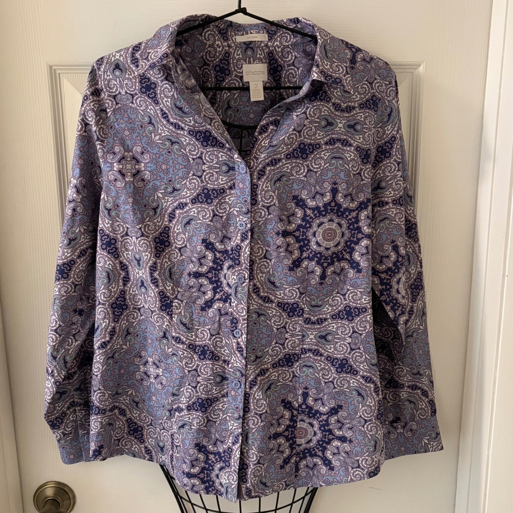 Chico's No-Iron Cotton Paisley Medallion Button Down Shirt Purple Blue Size L